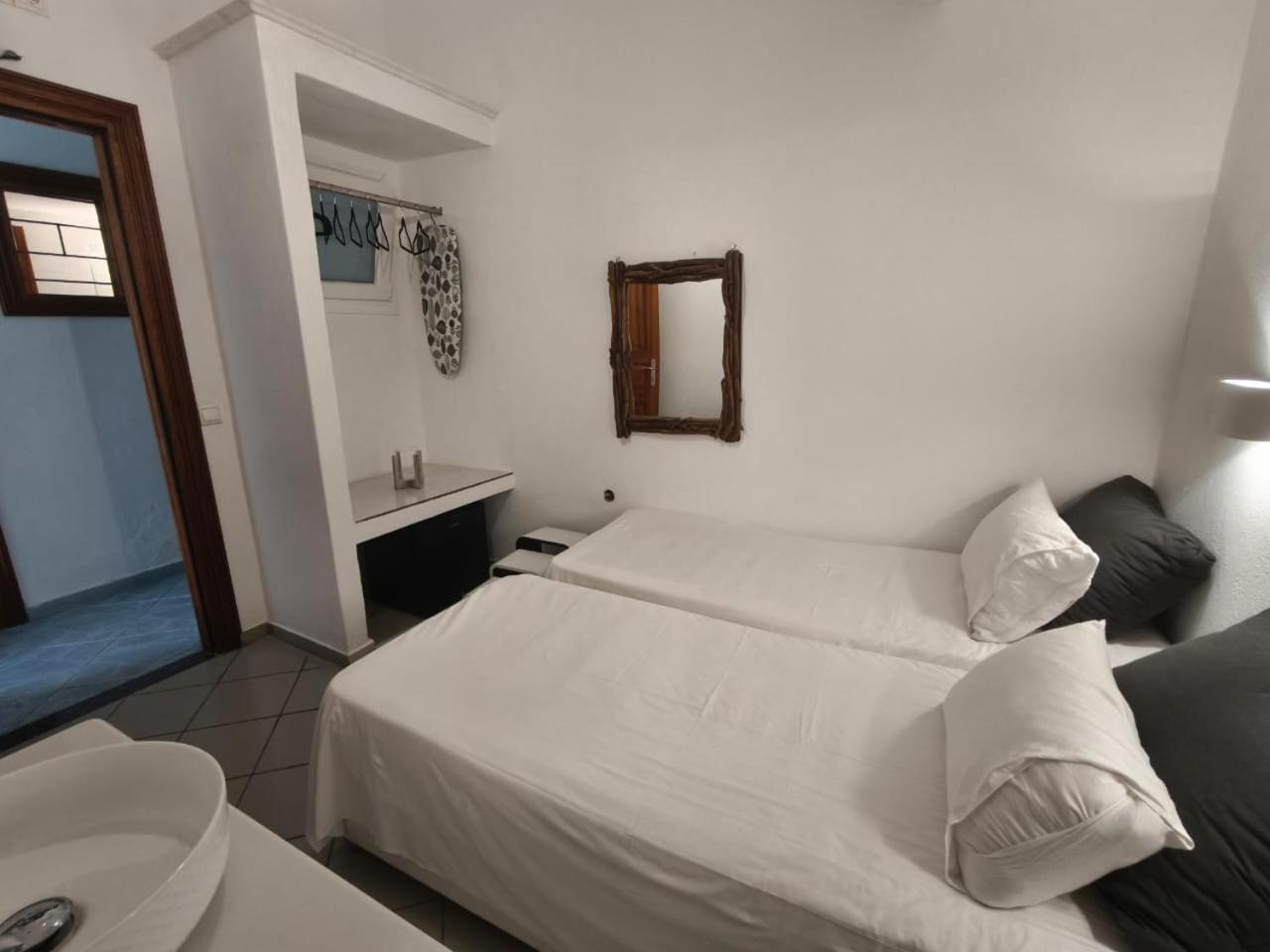 Maria Eleni Guest house